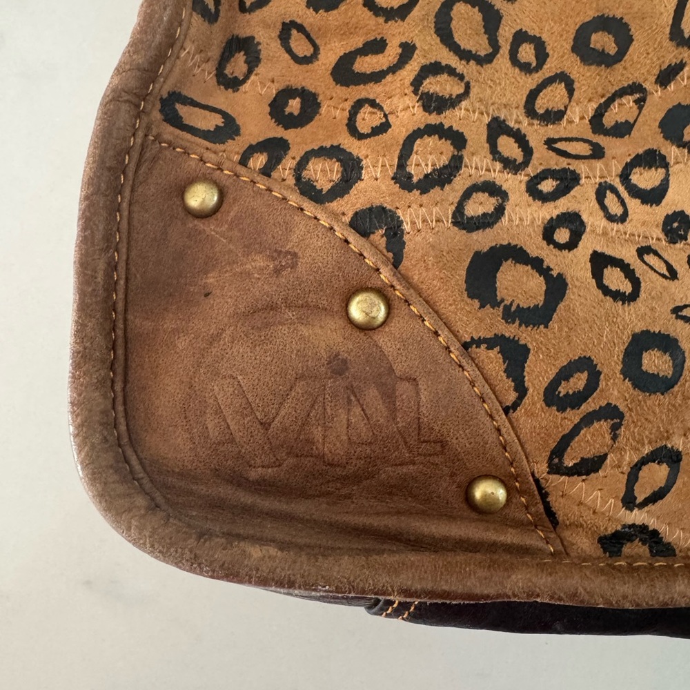 Women's Leopard Print Leather Tote Bag - Brown - Picture 5 of 6